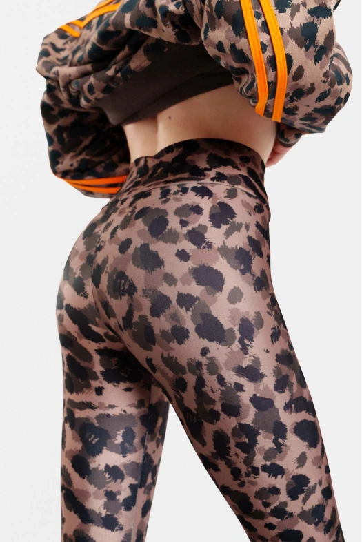 Γυναικείο Εμπριμέ Ψηλόμεσο Κολάν Lynn 7/8 – LEOPARD Γυναικείο Εμπριμέ Ψηλόμεσο Κολάν Lynn 7/8 – LEOPARD